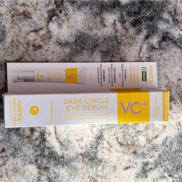 OOTD EVE VEGAN DARK CIRCLE EYE SERUM -VITAMIN C - Picture 12 of 16